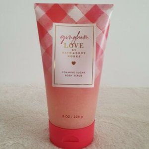 Gingham love foaming sugar body scrub